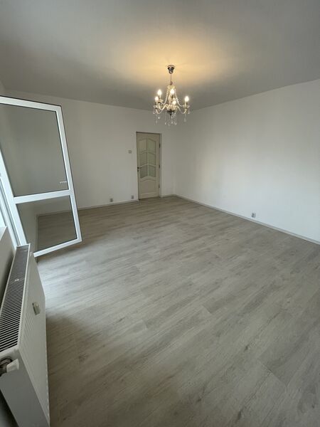 13 Septembrie, proprietar, ap. 2 camere, decomandat